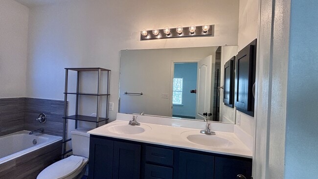 Building Photo - 12821 Rock Cliff Ave