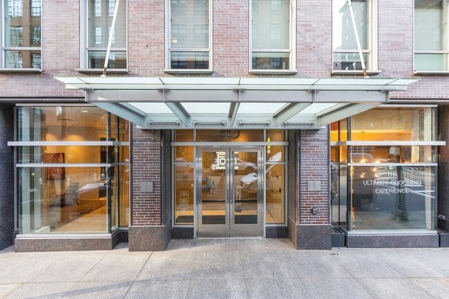 Building Photo - 80 Broad St