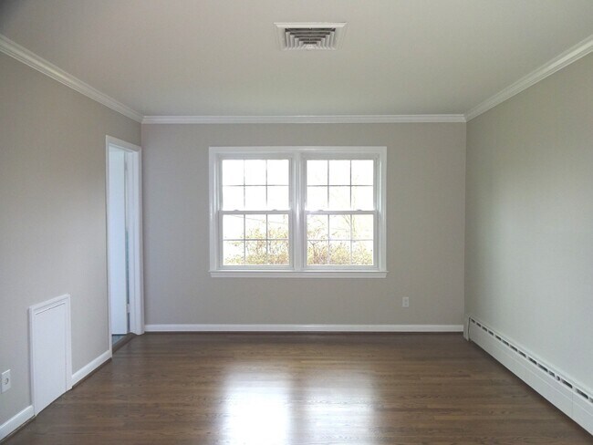 Building Photo - Wonderful Home in Prime Location!