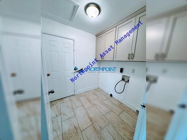 Building Photo - 2BR/2BA • 1-Car Garage • Backyard • Orangevale, CA