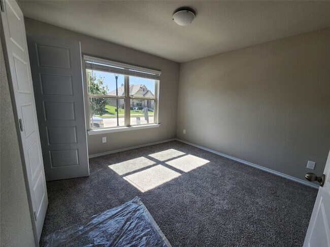 Building Photo - 355 Freestall Dr