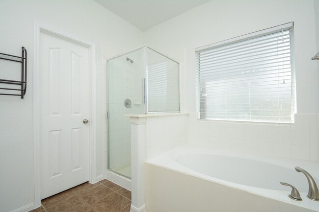 Building Photo - 6527 Capridge Dr