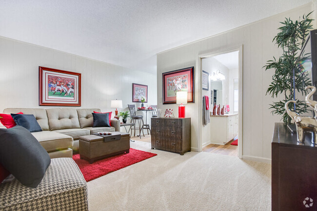 Spacious Living Area - Brookstone Apartment Homes