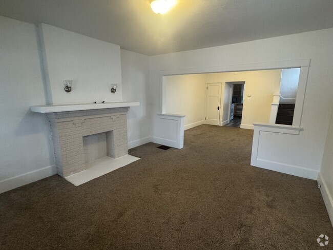 Building Photo - 1409 Pursell Ave