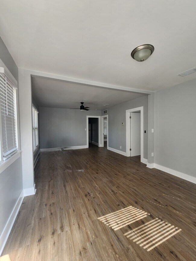 Building Photo - **  HALF OFF 1ST MONTH'S RENT WITH 13 MONT...
