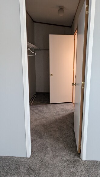 Master bedroom closet - 291 Pebble Ln