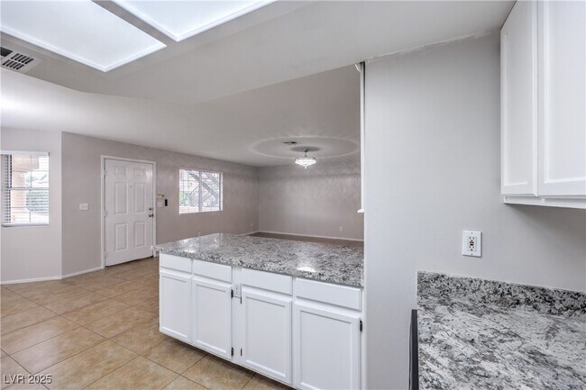 Building Photo - 8410 Eldora Ave