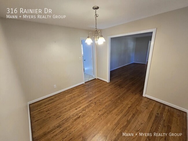 Building Photo - 316 Rainier Dr