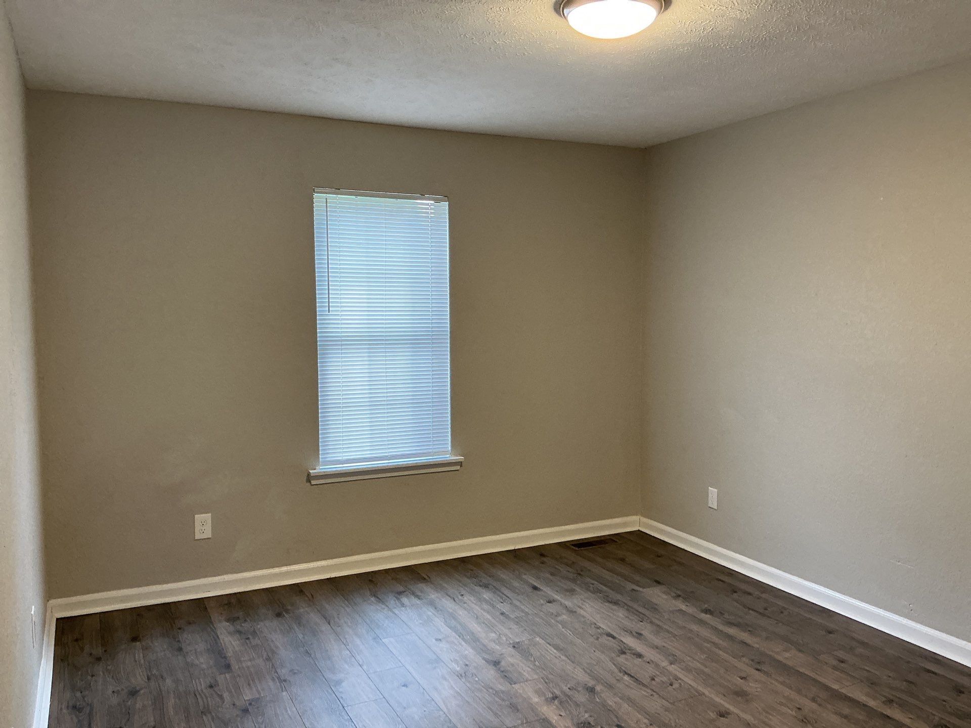 Building Photo - 274 Tinker Hill Cv