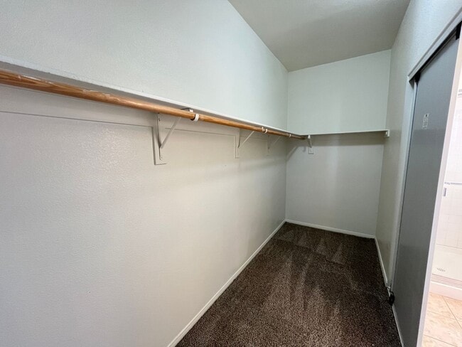 Building Photo - Cozy Home in Heart of Summerlin!