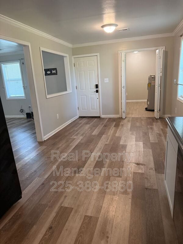 Building Photo - 160 Ebony Dr