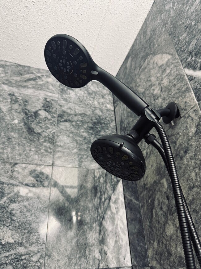 Building Photo - 4 Martine Ave