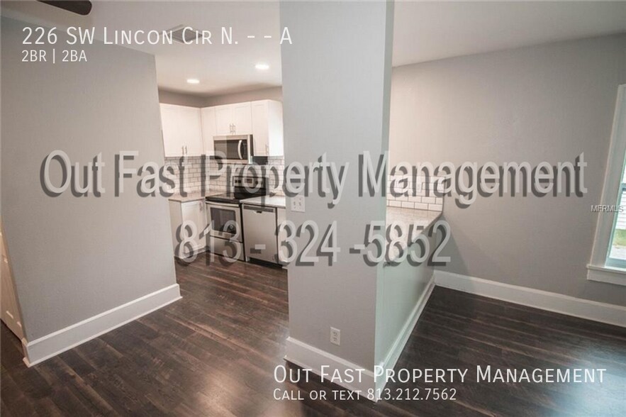 Building Photo - 226 SW Lincoln Cir N