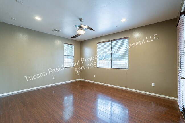 Building Photo - 505 East Calle Amura