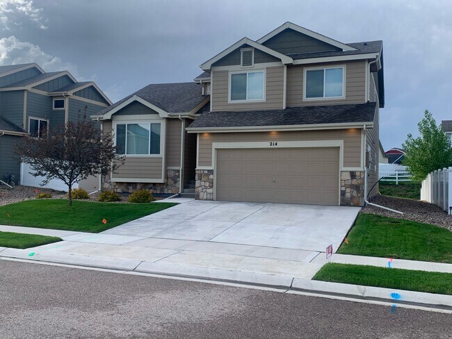 Primary Photo - 214 Castle Dr