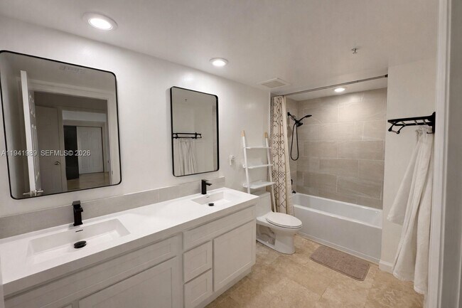 Building Photo - 1755 E Hallandale Beach Blvd