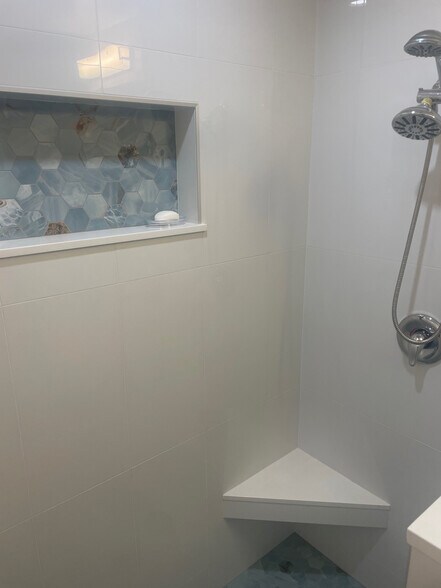 Building Photo - 1146 1st St