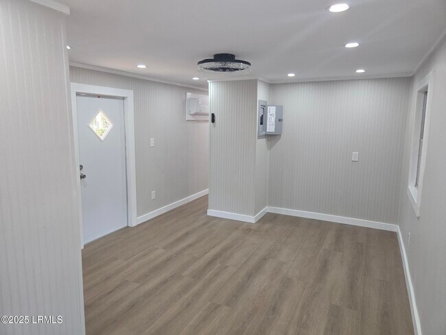 Building Photo - 28 Mixon Rd