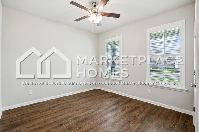 Building Photo - 5755 Oak Trace Dr