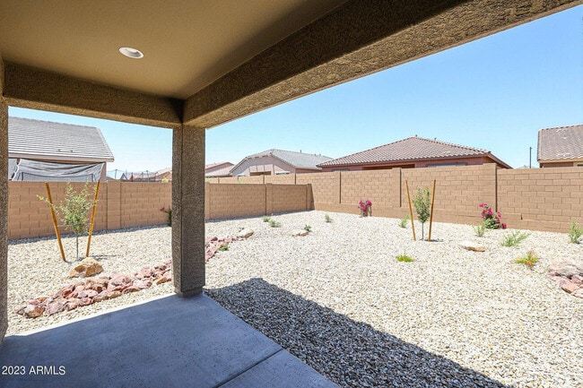 Building Photo - 16554 W Questa Dr