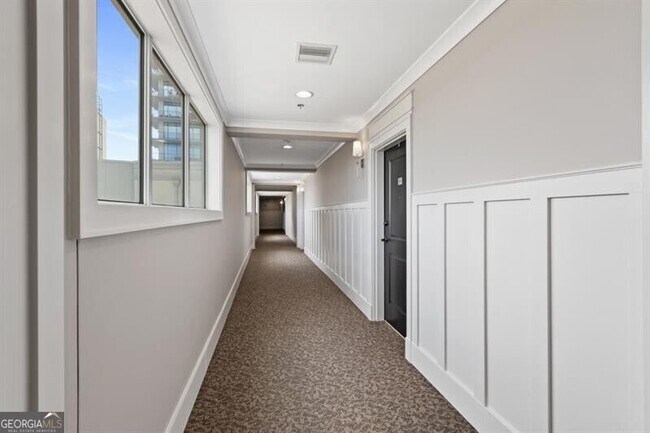 Building Photo - 2277/2255 Peachtree Rd NE