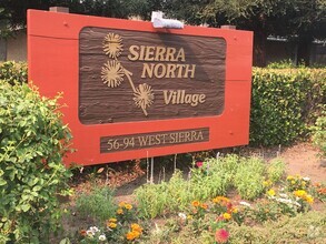 Building Photo - Nice condo located in the Sierra North Vil...