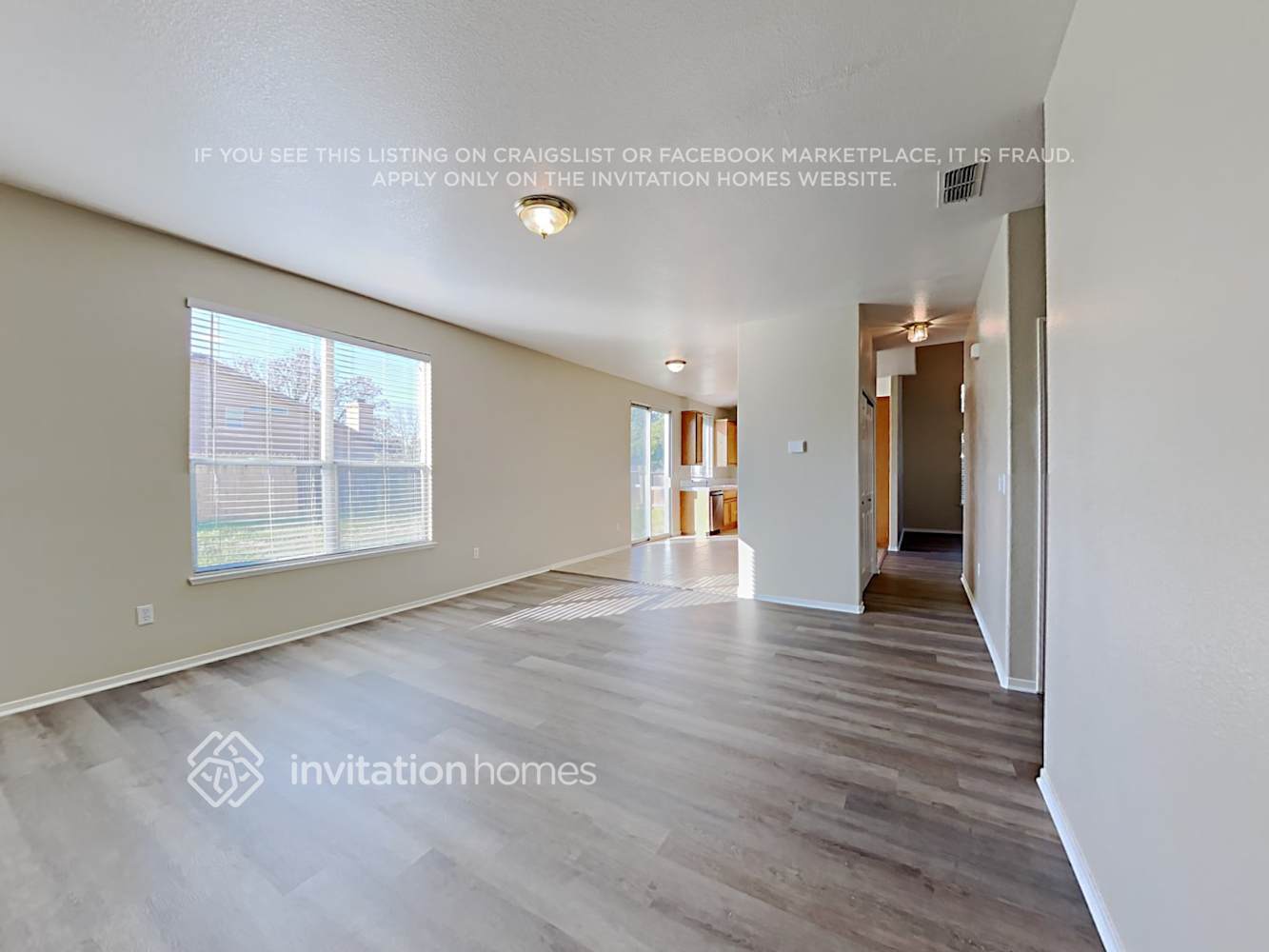 Building Photo - 8433 Falcon View Dr