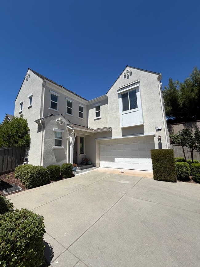 Building Photo - 3 bedroom | 2.5 bathroom | McKinley Village Single Family Home