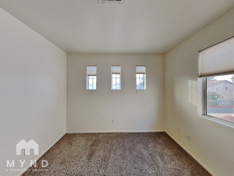 Building Photo - 9564 Belle Esprit St