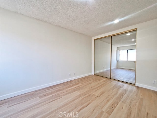 Building Photo - 5345 White Oak Ave