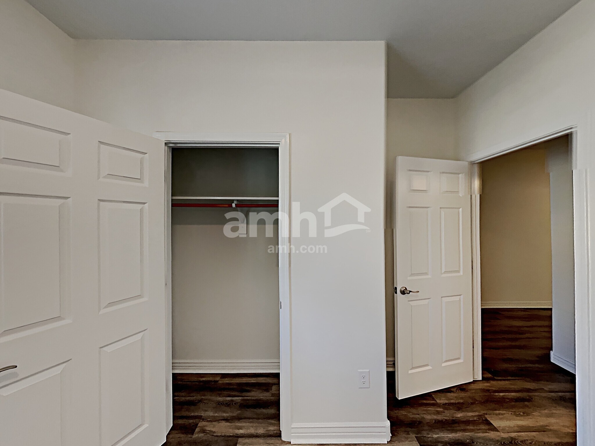 Building Photo - 9081 Blue Saguaro St