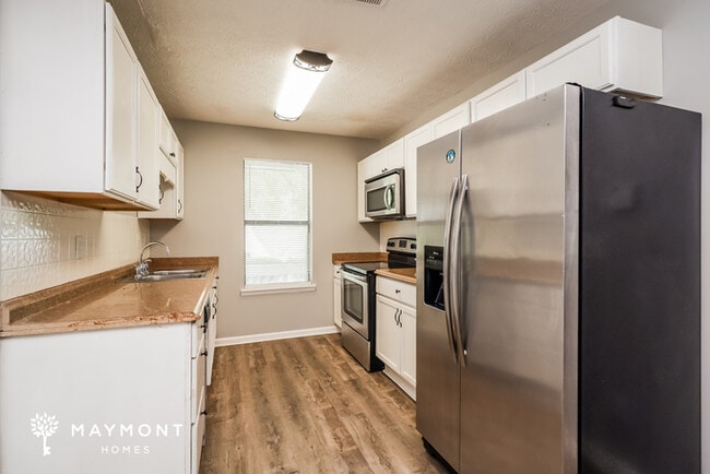 Building Photo - 10999 Highridge Ct