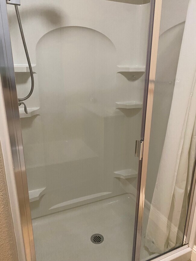 Building Photo - 40 Greystone Pl