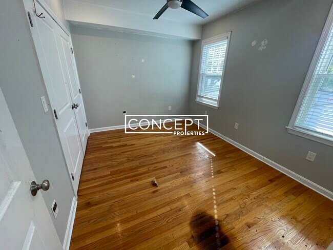 Building Photo - 11 Pierce St