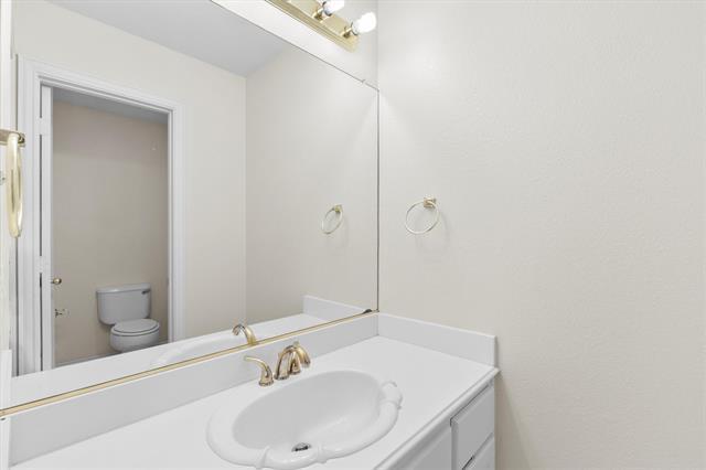 Building Photo - 5860 Stone Meadow Dr