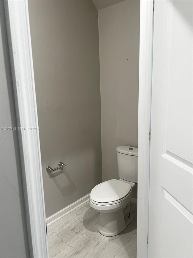 Building Photo - 6349 Topsail Dr