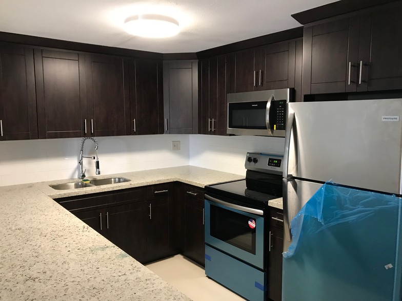 Kitchen - 14250 SW 62nd St