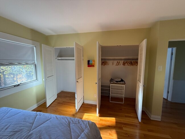 Building Photo - 5 Skyline Dr