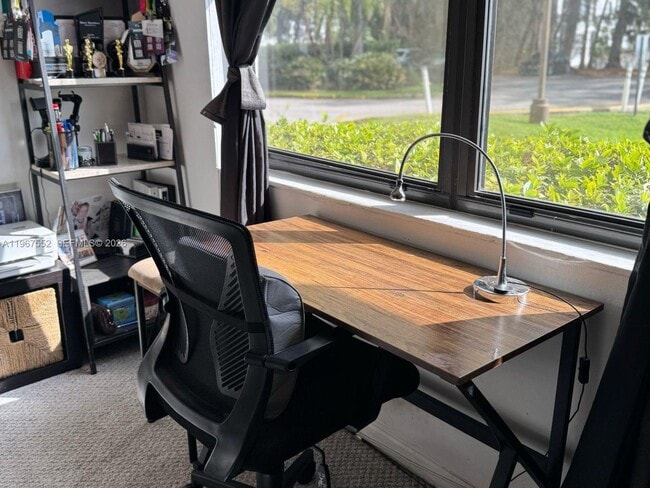 Building Photo - 18151 NE 31st Ct