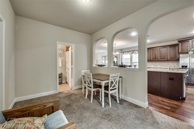 Building Photo - 1325 Realoaks Dr