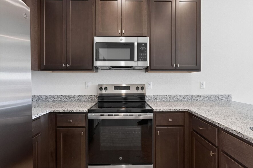 Building Photo - 1255 Concord Dr