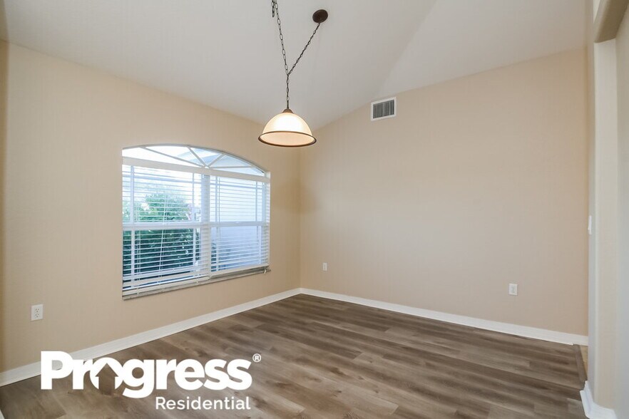 Building Photo - 2417 Settlers Trail