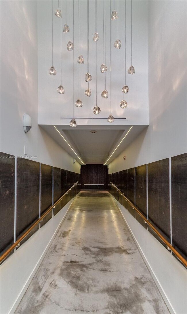 Building Photo - 1700 Meridian Ave