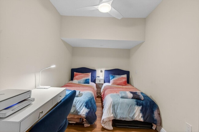 Building Photo - 7745 Stanway Pl