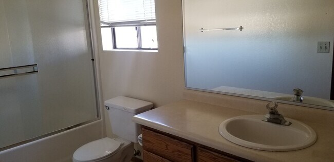 Building Photo - 3181 Sombrero Dr
