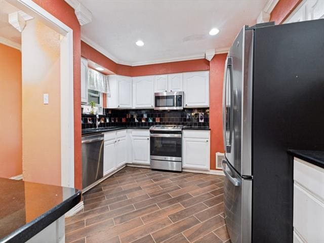Building Photo - 829 Broadmoor Dr