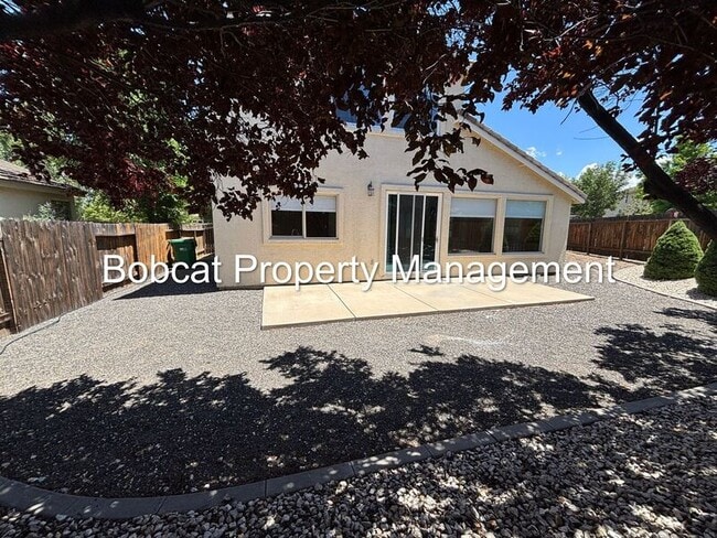 Building Photo - 1240 Flintwood Dr