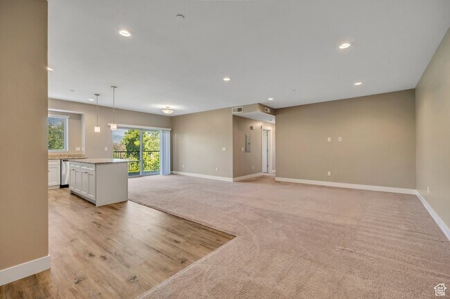 Building Photo - 1225 Wolf Hollow Ln