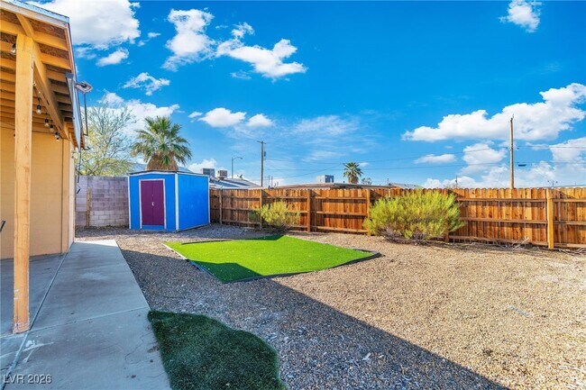 Building Photo - 235 Zinc St