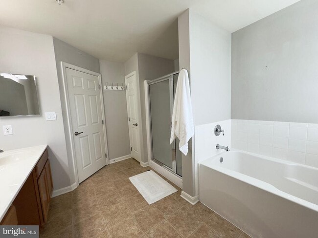 Building Photo - 615 Tantallon Ct